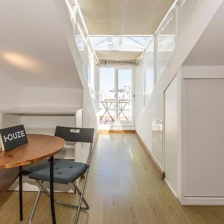公寓 Houze_city Center, 4rooms Flat W/ Great Terrace